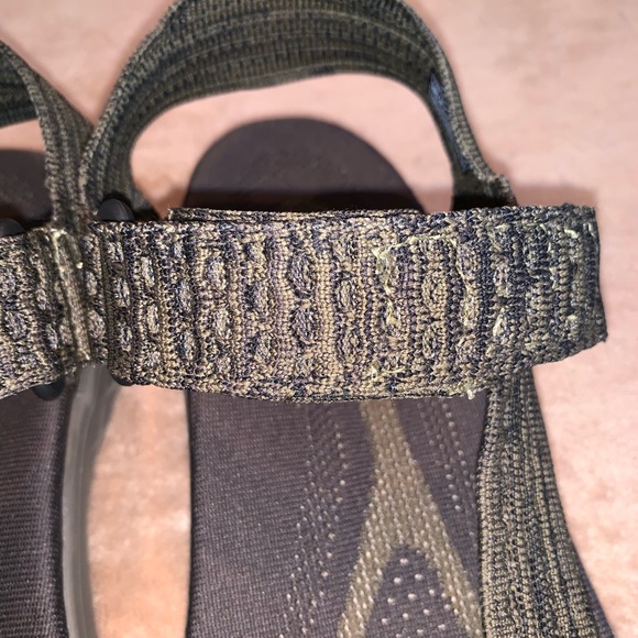 New Olive Green Teva Sandals - Picture 3 of 4